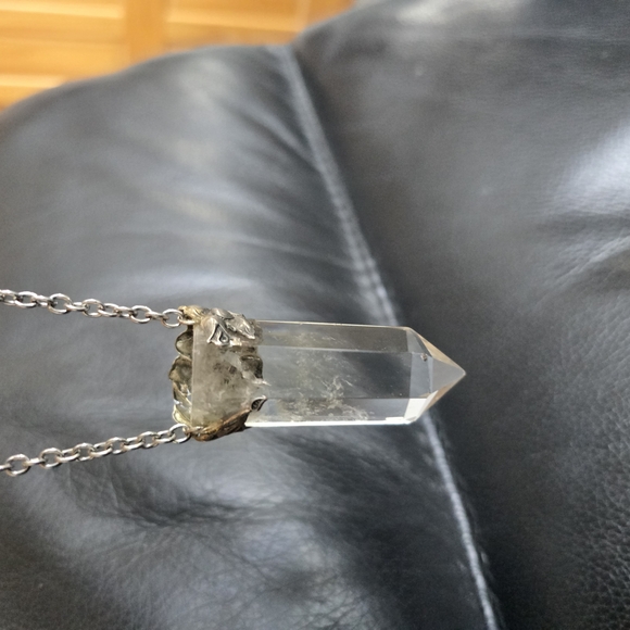 Rare! First Release! Evil Pawn Jewelry OG Floral Wrap Quartz Point Necklace - Picture 6 of 8